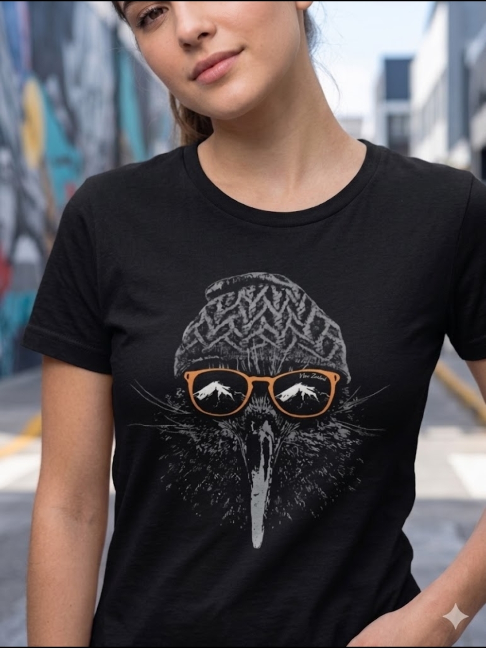 Kiwi Bird Graphic Tee XS